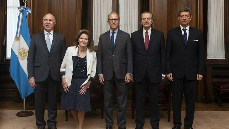 La Corte Suprema termina el año envuelta en tensiones internas y externas