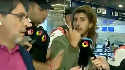 "Sos un machirulo", los insultos de una trabajadora del aeropuerto a Rodrigo Eguillor "Sos un machirulo", los insultos de una trabajadora del aeropuerto a Rodrigo Eguillor