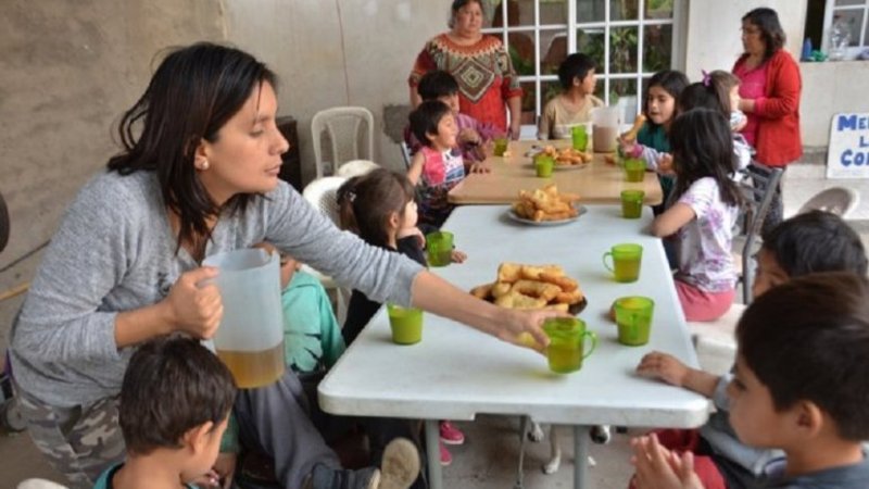 El duro relato de la encargada de un merendero: "Los chicos toman agua para engañar al hambre"