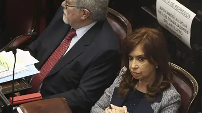 Cuadernos del chofer: la Cámara Federal confirmó el procesamiento con prisión preventiva para Cristina Kirchner Cuadernos del chofer: la Cámara Federal confirmó el procesamiento con prisión preventiva para Cristina Kirchner