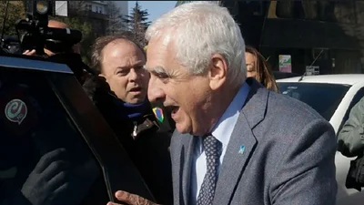 Cuadernos del chofer: liberan a todos los empresarios, menos al dueño de Radio Del Plata Cuadernos del chofer: liberan a todos los empresarios, menos al dueño de Radio Del Plata