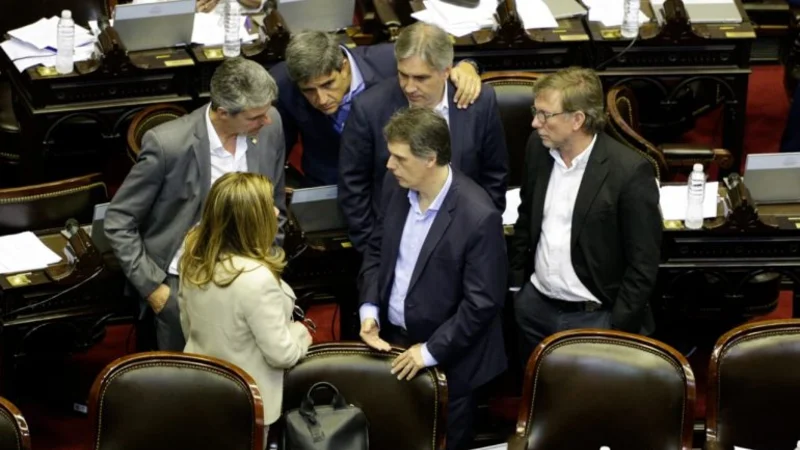 Avanza la conformación de un interbloque entre los espacios de Massa y los gobernadores
