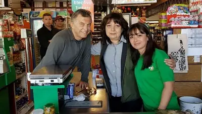 El polémico look de Mauricio Macri de vacaciones que causó las burlas en las redes sociales El polémico look de Mauricio Macri de vacaciones que causó las burlas en las redes sociales