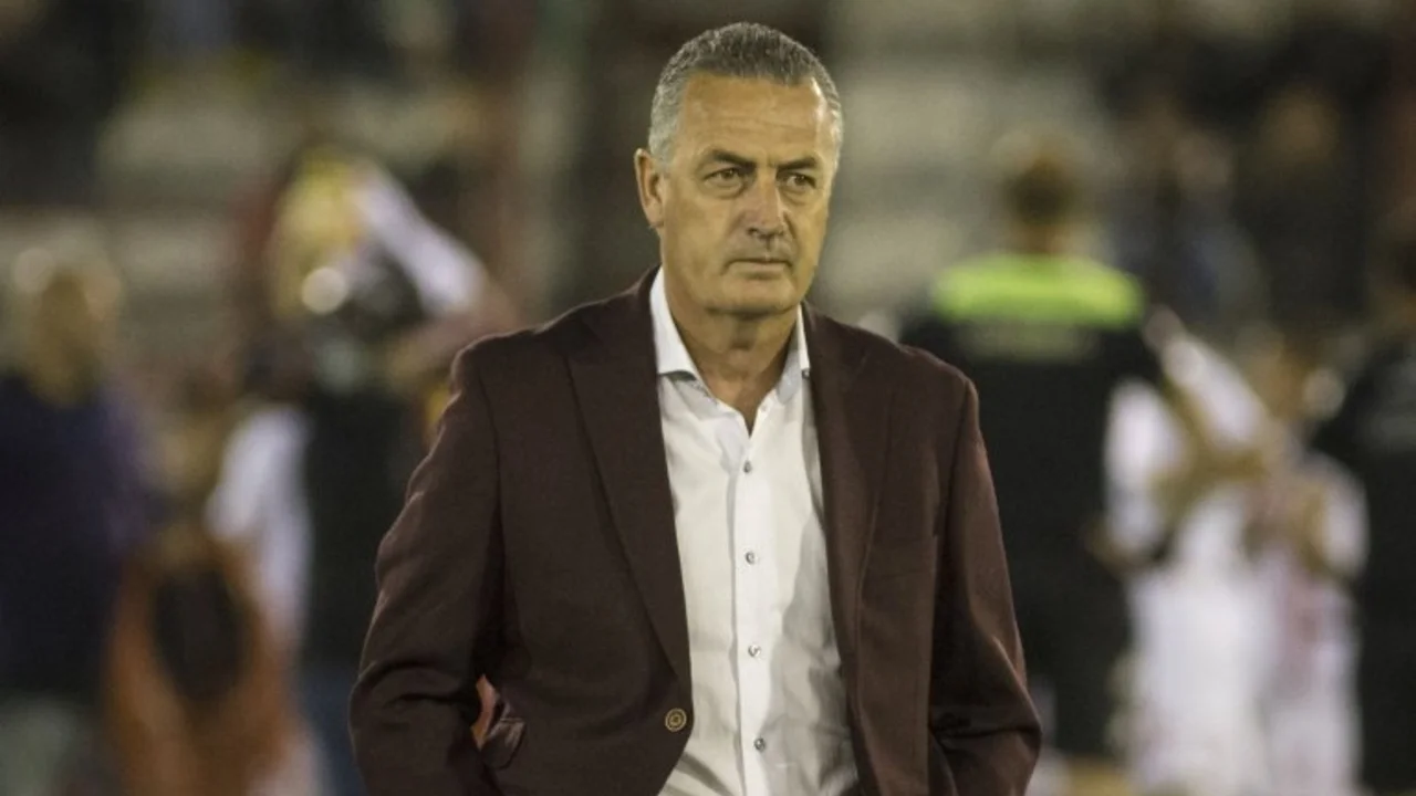 Gustavo Alfaro confirmó su llegada a Boca con un video dedicado a un hincha