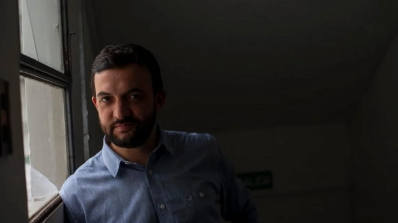 El diputado Grosso denunció que Instagram le borró una publicación contra la homofobia