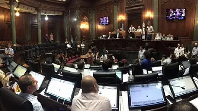 Cambiemos no dio quórum para tratar el cierre de escuelas nocturnas en la Legislatura Cambiemos no dio quórum para tratar el cierre de escuelas nocturnas en la Legislatura