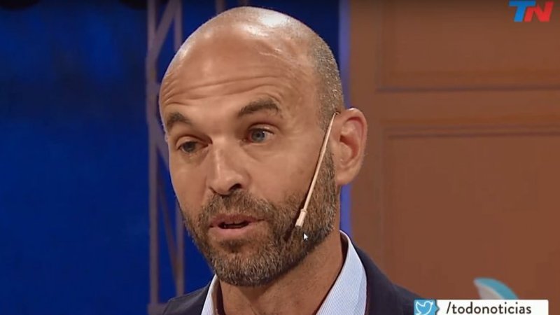 Dietrich rompió el silencio tras los aumentos con una desconcertante justificación