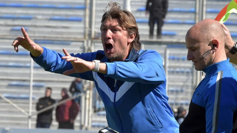 Gabriel Heinze discutió con un hincha por Fabián Cubero