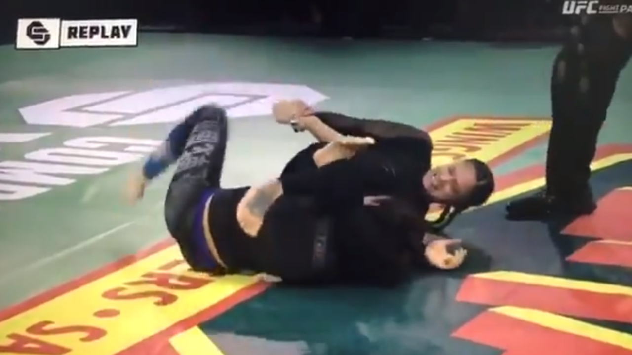 El impresionante video en el que una luchadora de UFC le quiebra el brazo a su rival 