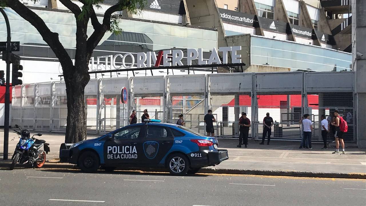 River: desalojaron el estadio Monumental por una amenaza de bomba