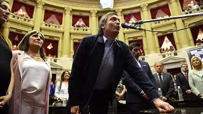 La frase de los Redonditos de Ricota que usó Máximo Kirchner para jurar como diputado La frase de los Redonditos de Ricota que usó Máximo Kirchner para jurar como diputado