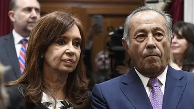 Deuda: Adolfo Rodríguez Saá apoyó al Gobierno a la espera de una respuesta de bonistas Deuda: Adolfo Rodríguez Saá apoyó al Gobierno a la espera de una respuesta de bonistas