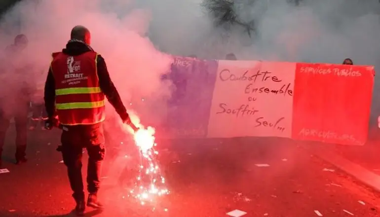 Huelga en Francia: más de un millón de manifestantescontra la reforma jubilatoria