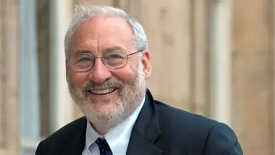 Joseph Stiglitz insinuó que el Gobierno aplicará una quita de deuda Joseph Stiglitz insinuó que el Gobierno aplicará una quita de deuda