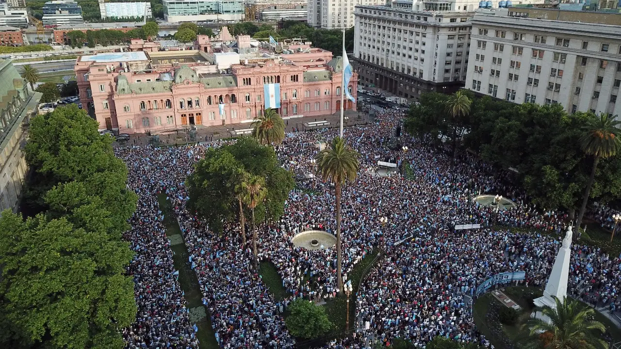 La democracia y el otro