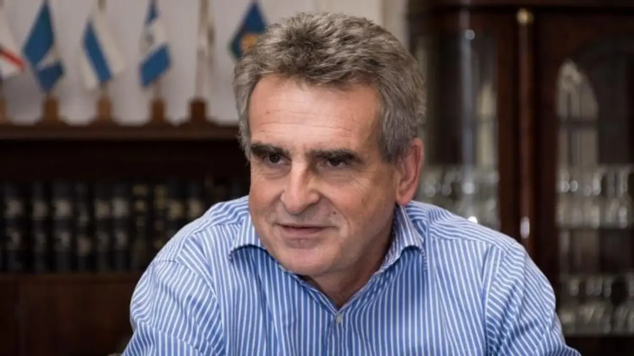 Agustín Rossi, sobre las rejas de la Plaza de Mayo: "La dirigencia ya no está alejada de la sociedad"