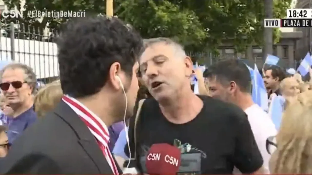 El delirante relato de un afectado por Mauricio Macri que todavía lo apoya