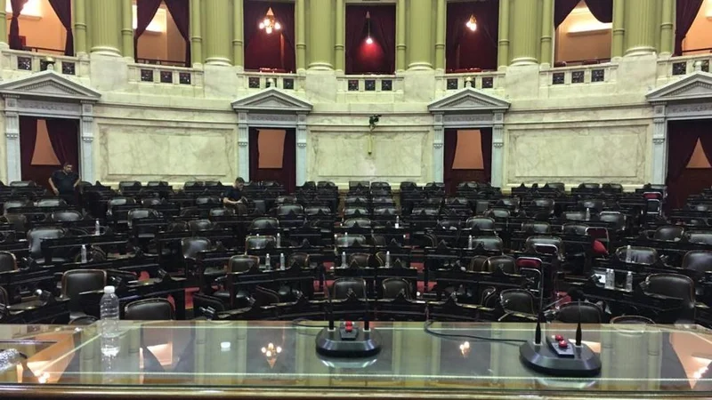 Quiénes son los funcionarios del Frente de Todos que podrían volver a Diputados para dar quórum