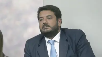 Juan Martín Mena: "La Corte no puede estar en los dos lados del mostrador" Juan Martín Mena: "La Corte no puede estar en los dos lados del mostrador"