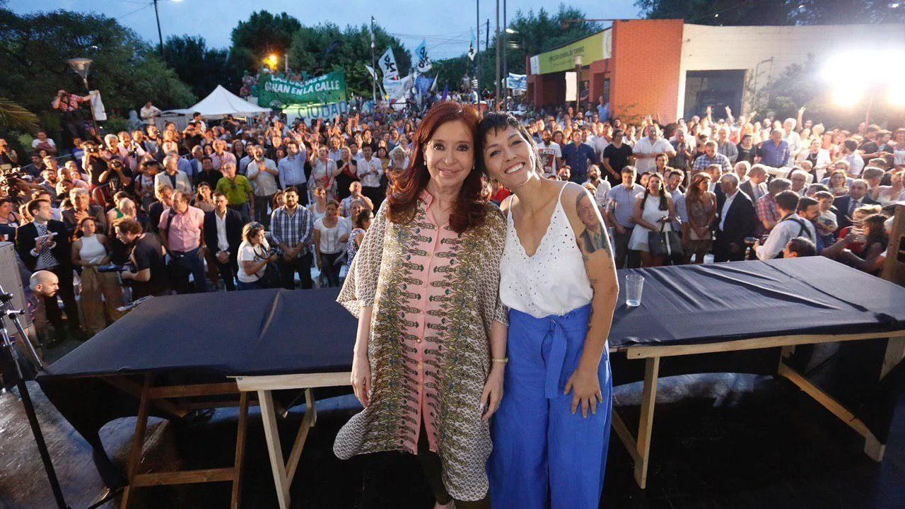 Cristina Kirchner estuvo en la jura de Mayra Mendoza como intendenta de Quilmes