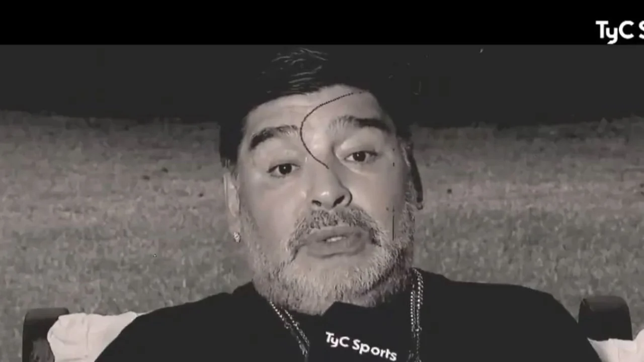 El desopilante pedido de Diego Maradona a Alberto Fernández: "Te estoy llamando, hermano"