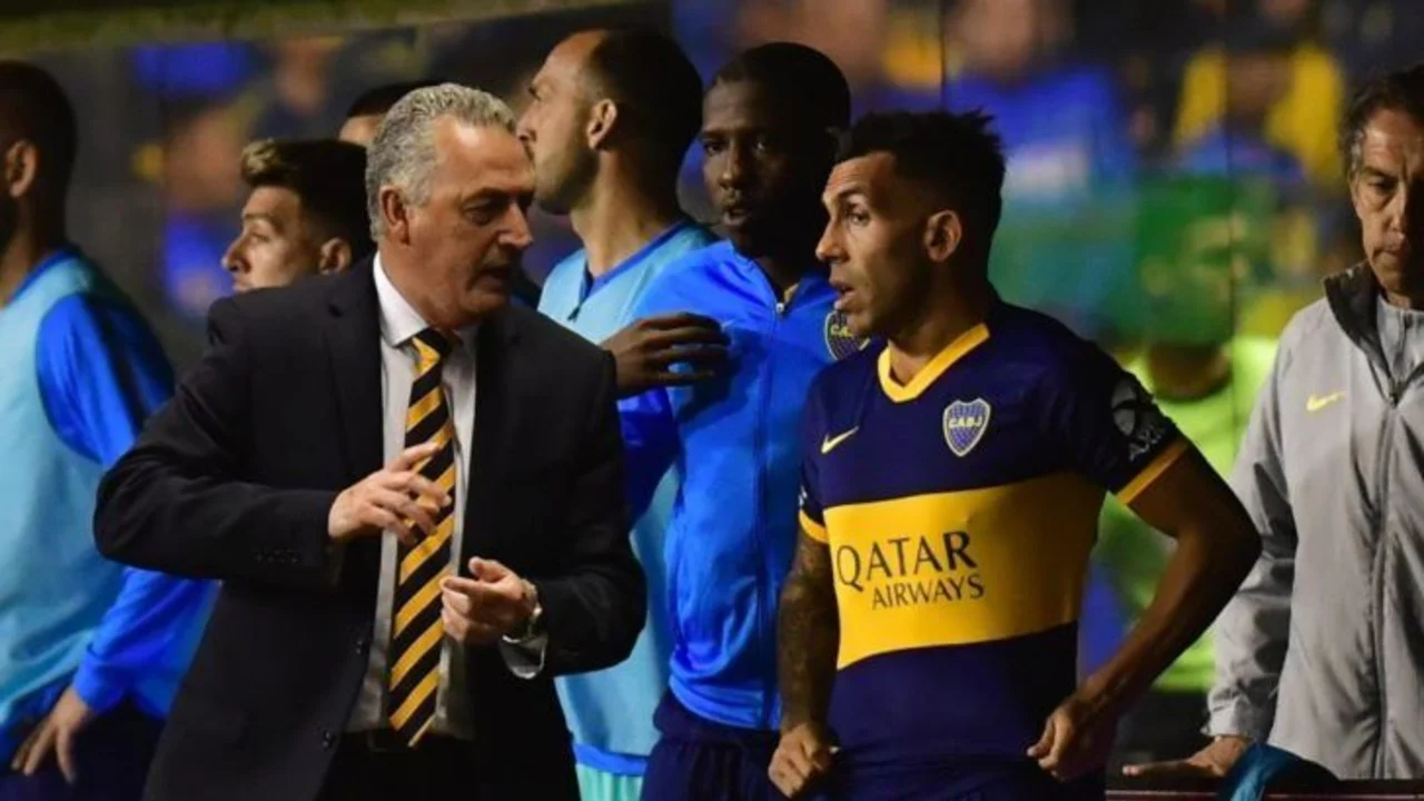 Boca Juniors: reapareció Gustavo Alfaro, le pegó a Carlos Tevez y aseguró que lo desilusionó