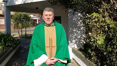 Suicidio del cura Eduardo Lorenzo: Indignación de las víctimas por la misa en su honor Suicidio del cura Eduardo Lorenzo: Indignación de las víctimas por la misa en su honor