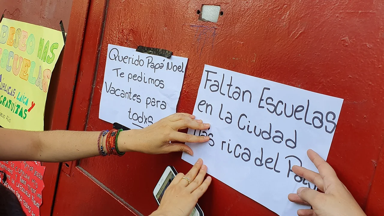 Marcha por la falta de vacantes en la Ciudad 