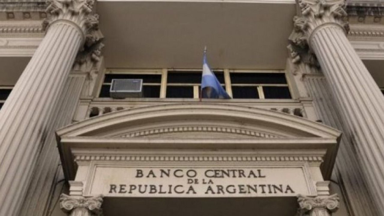 El gobierno incluyó en el temario de sesiones extraordinarias la designación de las autoridades del Banco Central