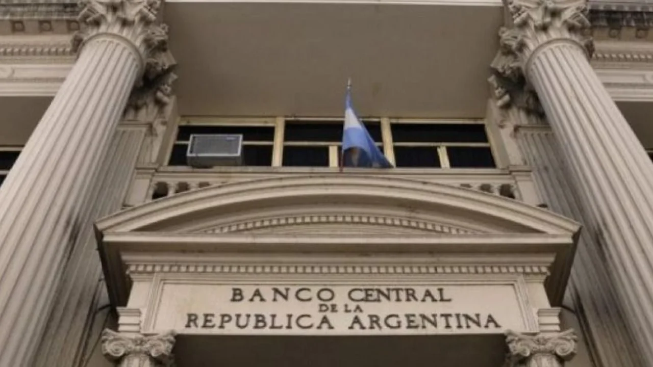 El gobierno incluyó en el temario de sesiones extraordinarias la designación de las autoridades del Banco Central