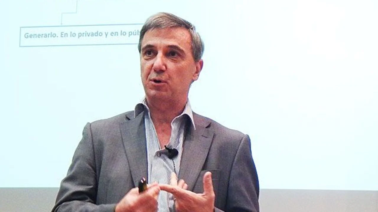 Exdirector macrista de Aerolíneas Argentinas criticó al oficialismo y una empleada lo dejó en off side 