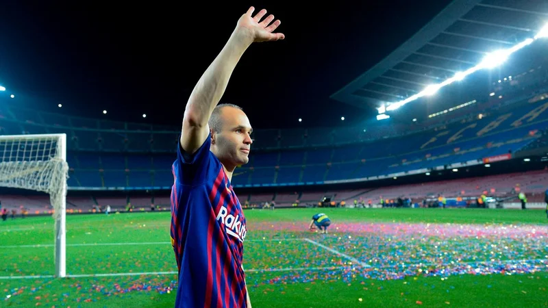 Andrés Iniesta podría llegar al fútbol argentino como jugador de Estudiantes de La Plata
