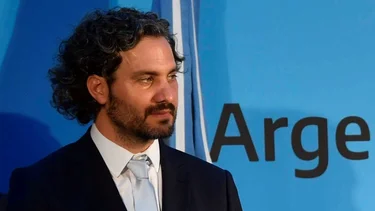 Cafiero reveló más detalles del "bono" a salarios privados