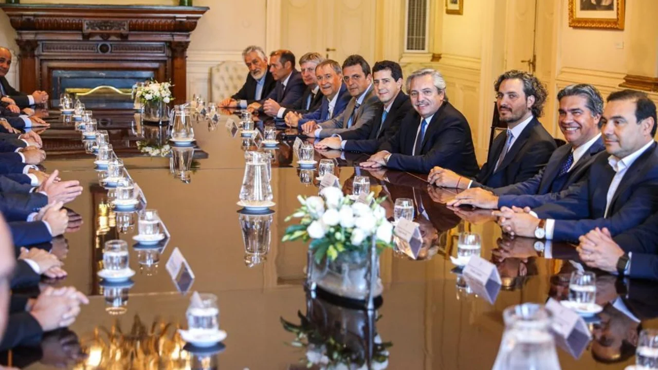 Redistribución, reformas de fondo y renegociación de la deuda, los primeros diez días de Alberto Fernández
