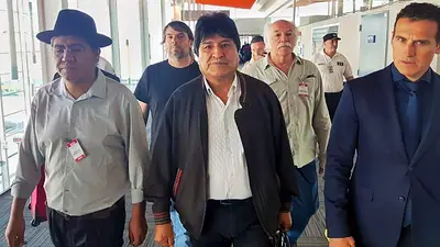 Evo Morales denunció la detención ilegal de dos exfuncionarios Evo Morales denunció la detención ilegal de dos exfuncionarios
