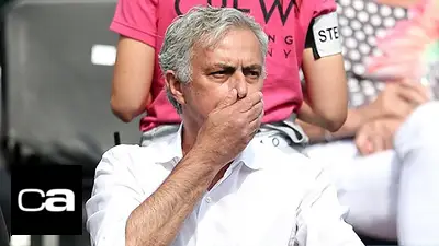 José Mourinho reveló que su perro murió en Navidad y casi llora en cámara José Mourinho reveló que su perro murió en Navidad y casi llora en cámara