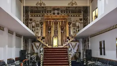 Desbarataron una banda que torturaba y robaba chicos detrás de "un templo religioso" Desbarataron una banda que torturaba y robaba chicos detrás de "un templo religioso"