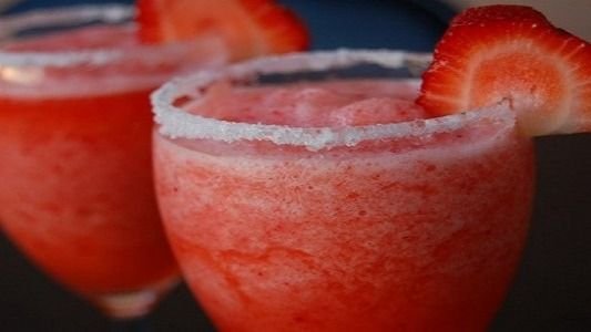 Cómo hacer daiquiri de frutilla? Un cóctel fresco ideal para el verano | El  Destape