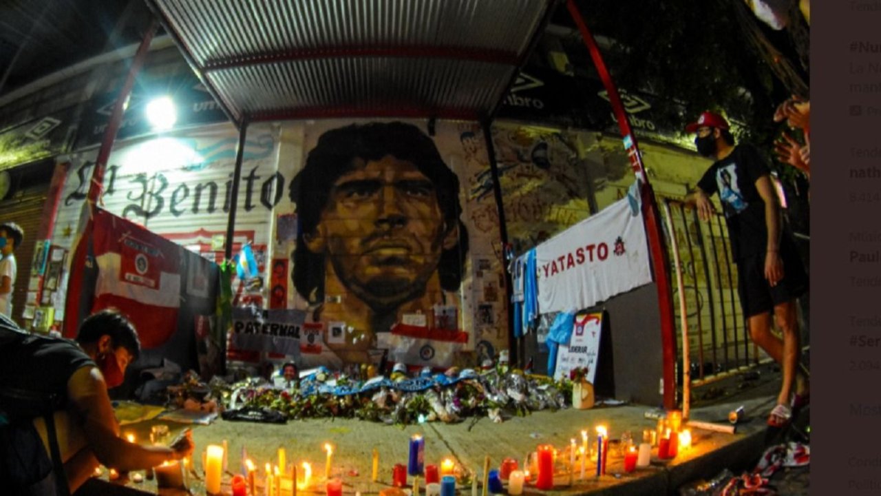 Por un principio de incendio, retiraron objetos del santuario en homenaje a Maradona en la cancha de Argentinos