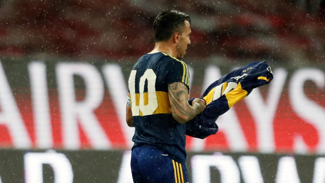 "Dejaré mi corazón para hacerte feliz": el mensaje de Carlos Tevez para Diego Maradona