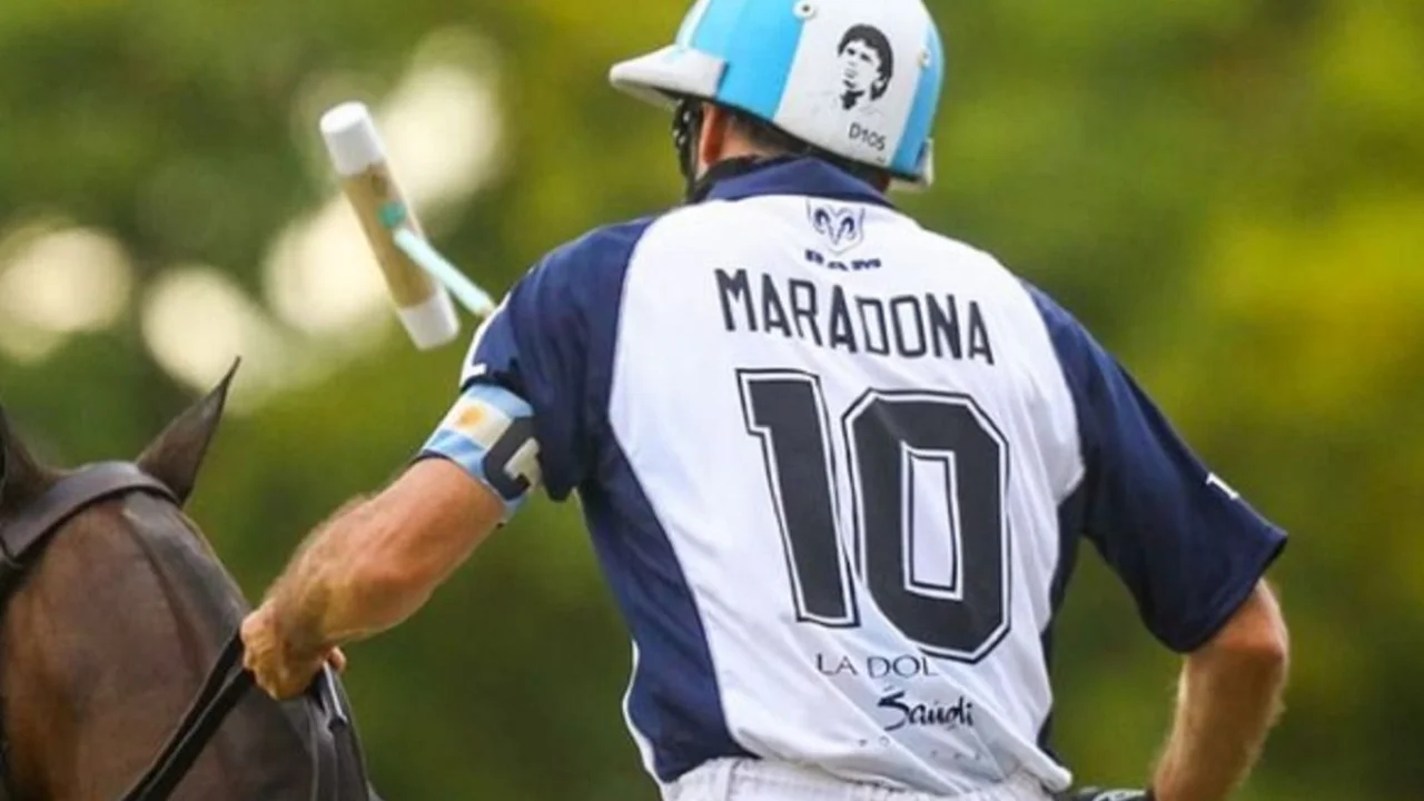 En el polo también: el homenaje de Adolfo Cambiaso a Maradona