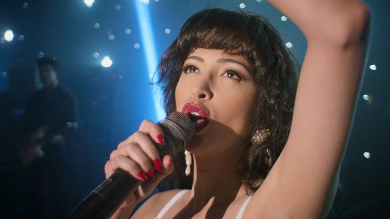 Netflix lanzó la serie sobre la vida de Selena Quintanilla, "la reina del Tex-Mex"