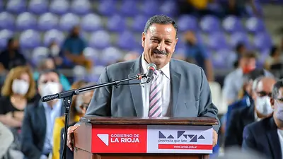 Ricardo Quintela anunció un bono de fin de año y refuerzos de asistencia Ricardo Quintela anunció un bono de fin de año y refuerzos de asistencia