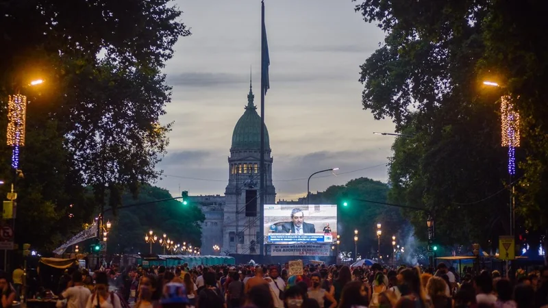 En las calles, ya es ley: cómo se vivió el debate del aborto puertas afuera del Congreso