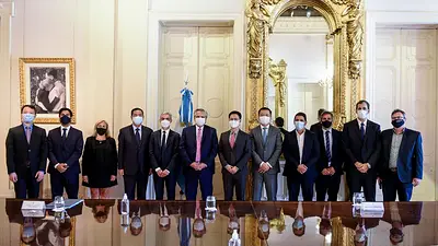 Acuerdo con China por inversiones en el sector ferroviario por casi 4 mil millones de dólares Acuerdo con China por inversiones en el sector ferroviario por casi 4 mil millones de dólares
