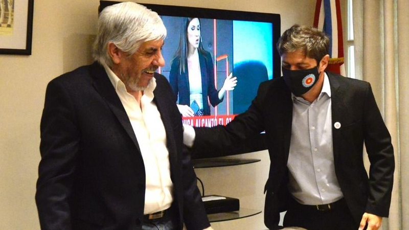 Axel Kicillof elogió a Moyano por el trabajo del gremio en la pandemia