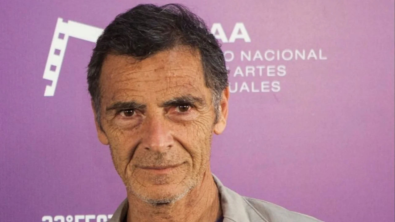 Gustavo Garzón anticipa su regreso al teatro:  "Es un desafío subirse al escenario a contar verdades"