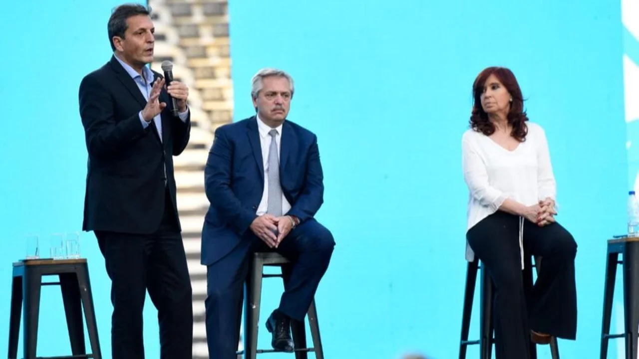 Massa llamó a "devolver la esperanza, el trabajo y la dignidad" a los argentinos