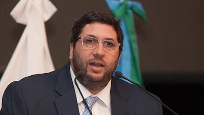 Para el jefe de asesores del Presidente: "La Corte funciona mal porque mira más la tapa del diario que la Constitución" Para el jefe de asesores del Presidente: "La Corte funciona mal porque mira más la tapa del diario que la Constitución"