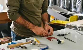 El empleo industrial pyme perdió casi 49 mil puestos en un año y se profundiza la crisis | Industria